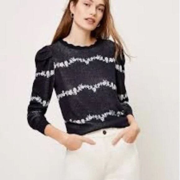 NWOT Ann Taylor LOFT Floral Stripe Puff Sleeve Sweater Navy Size M - Picture 1 of 7